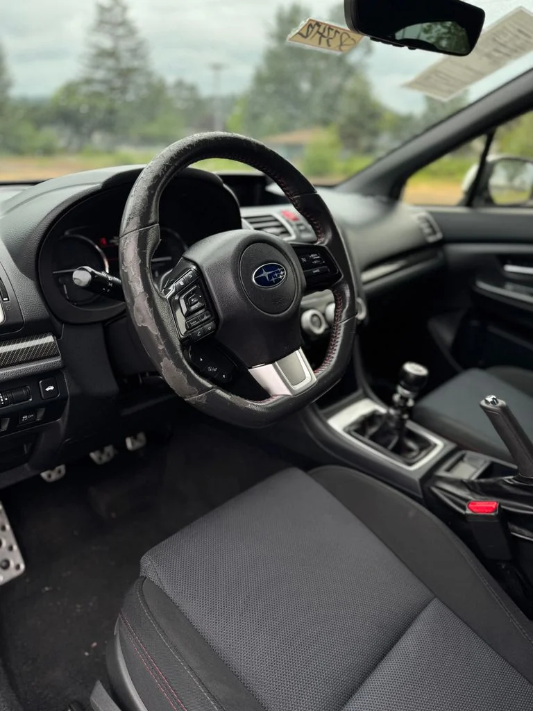 Used 2017 Crystal White Pearl Subaru Base image 34