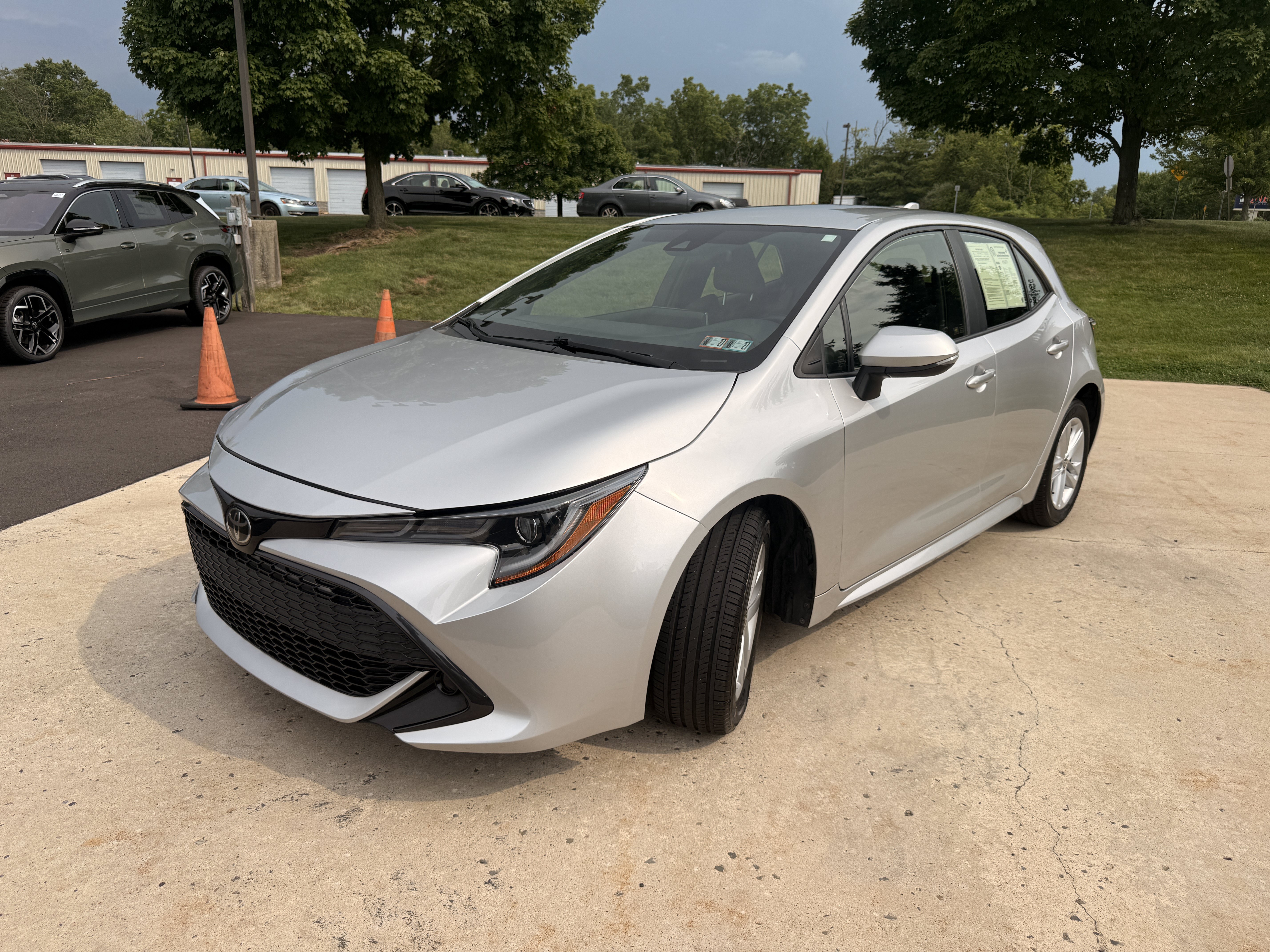 Used 2020  Toyota  image 7