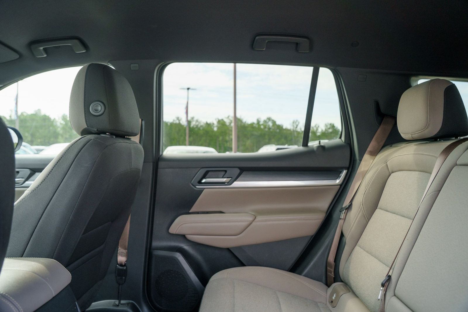 Used 2026 Blue GMC Elevation image 17