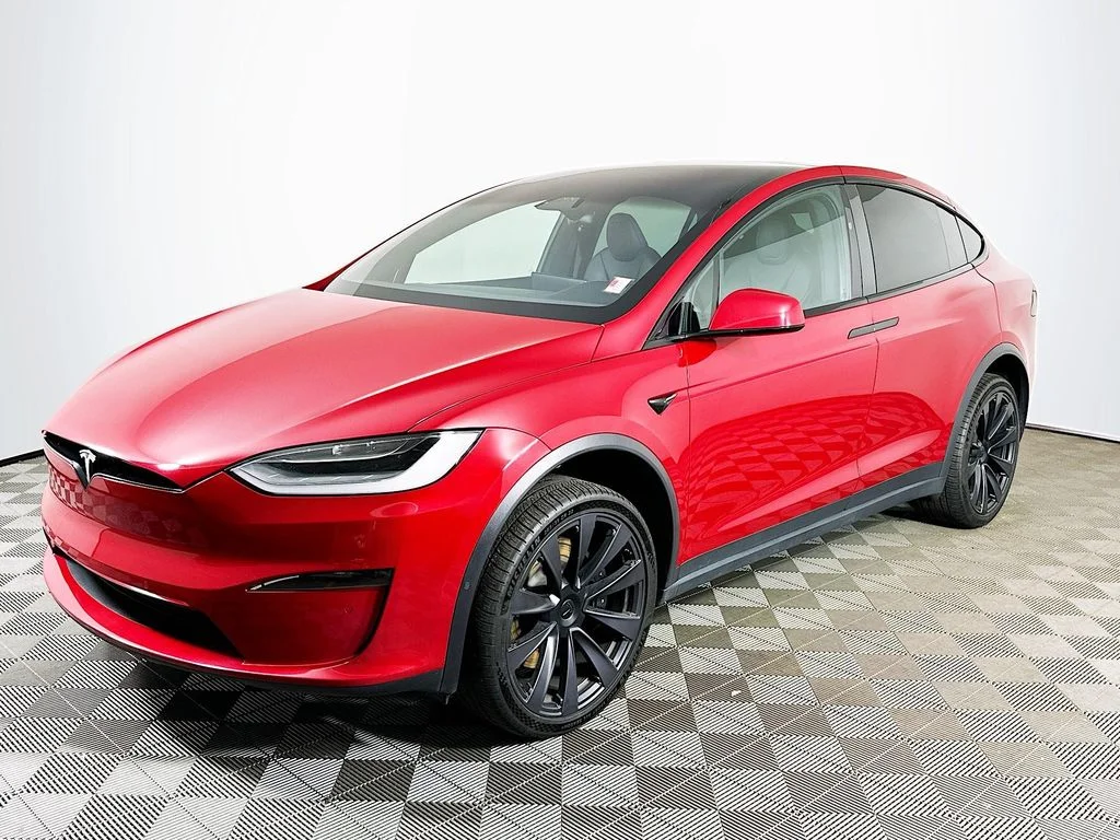 2022 Tesla Model X Long Range's photo