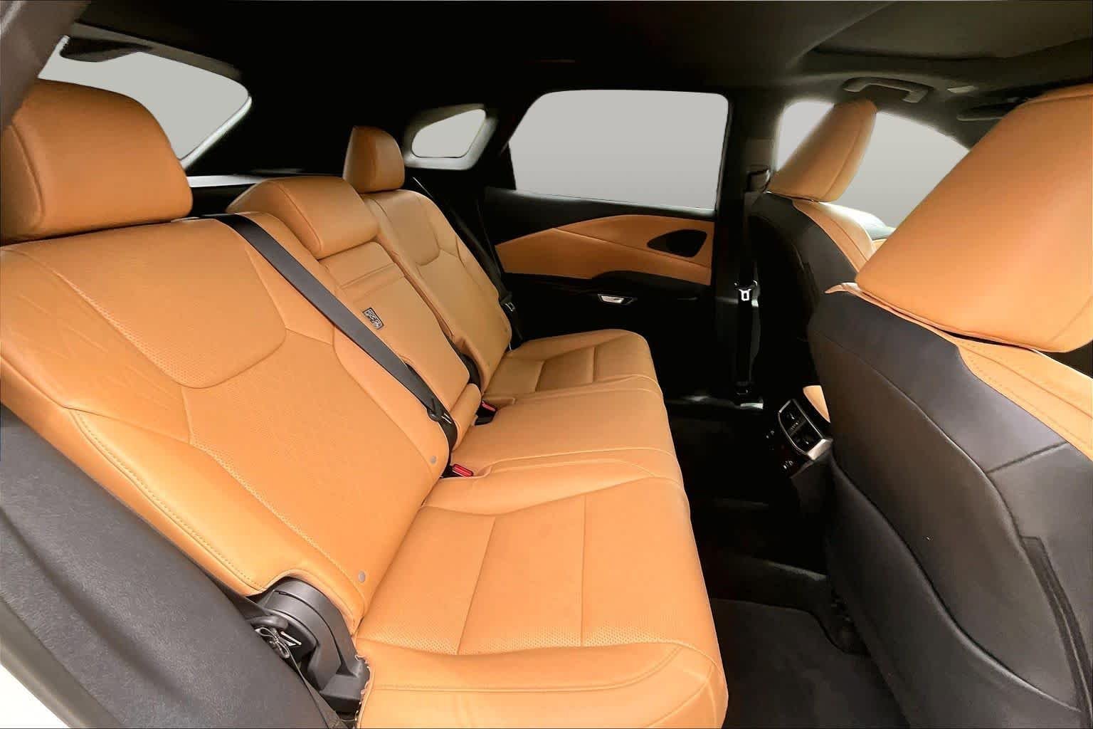 Used 2024 Eminent White Pearl Lexus Premium Plus image 20
