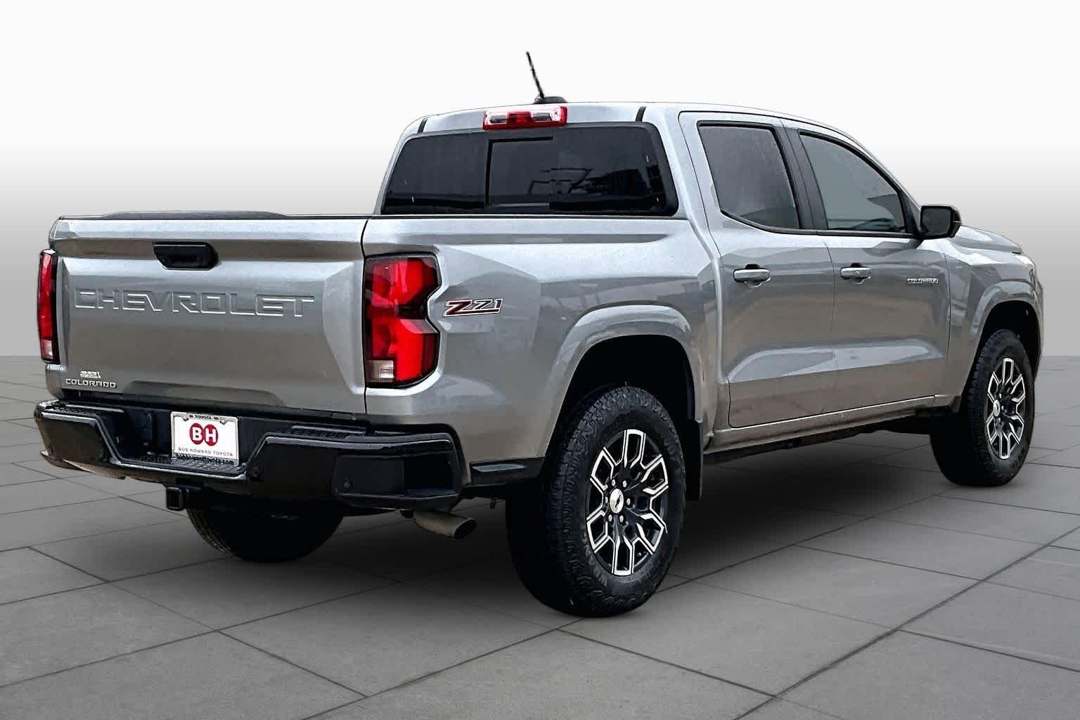 Used 2024 Sterling Gray Metallic Chevrolet 4WD Z71 image 12