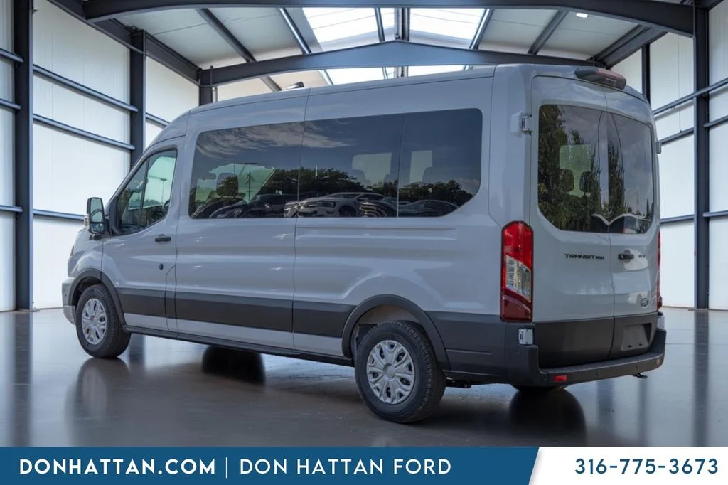 New 2026 Oxford White Ford Passenger Van XLT image 25