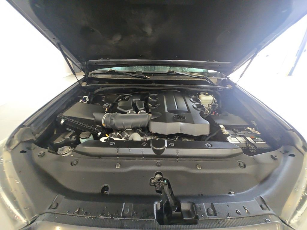 Used 2018 Gray Toyota SR5 image 24
