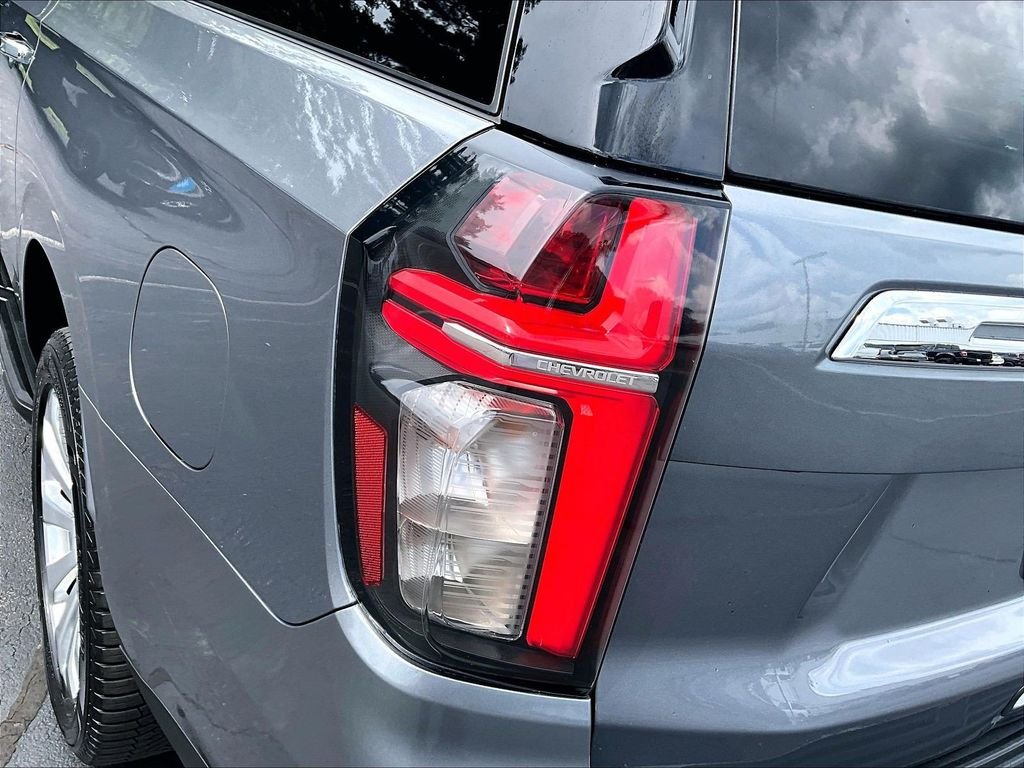 Used 2021 Gray Chevrolet Premier image 35