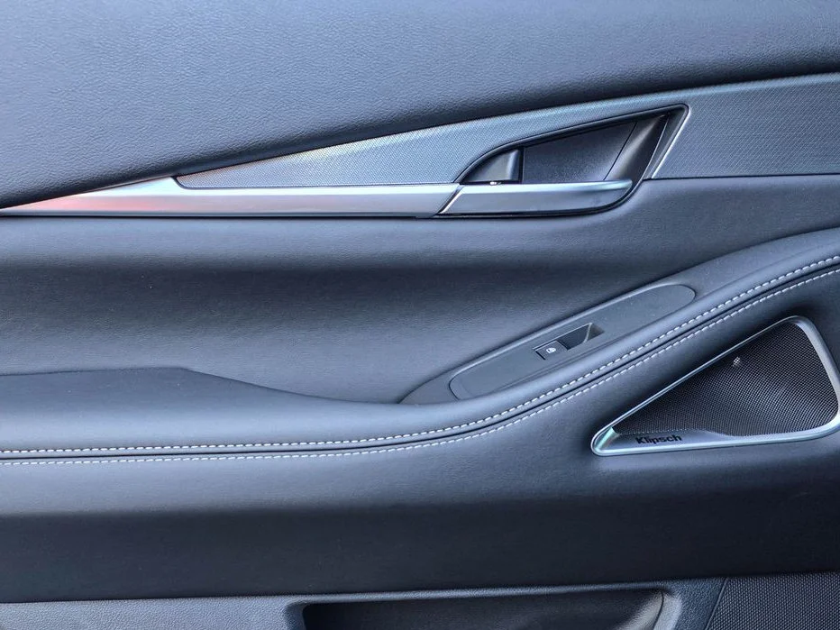 New 2027 GRAPHITE SHADOW INFINITI Luxe AWD image 21