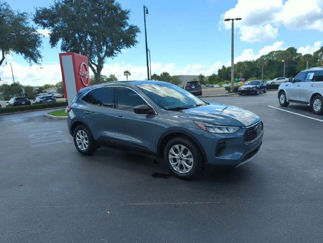 Used 2024 Blue Ford Active image 1