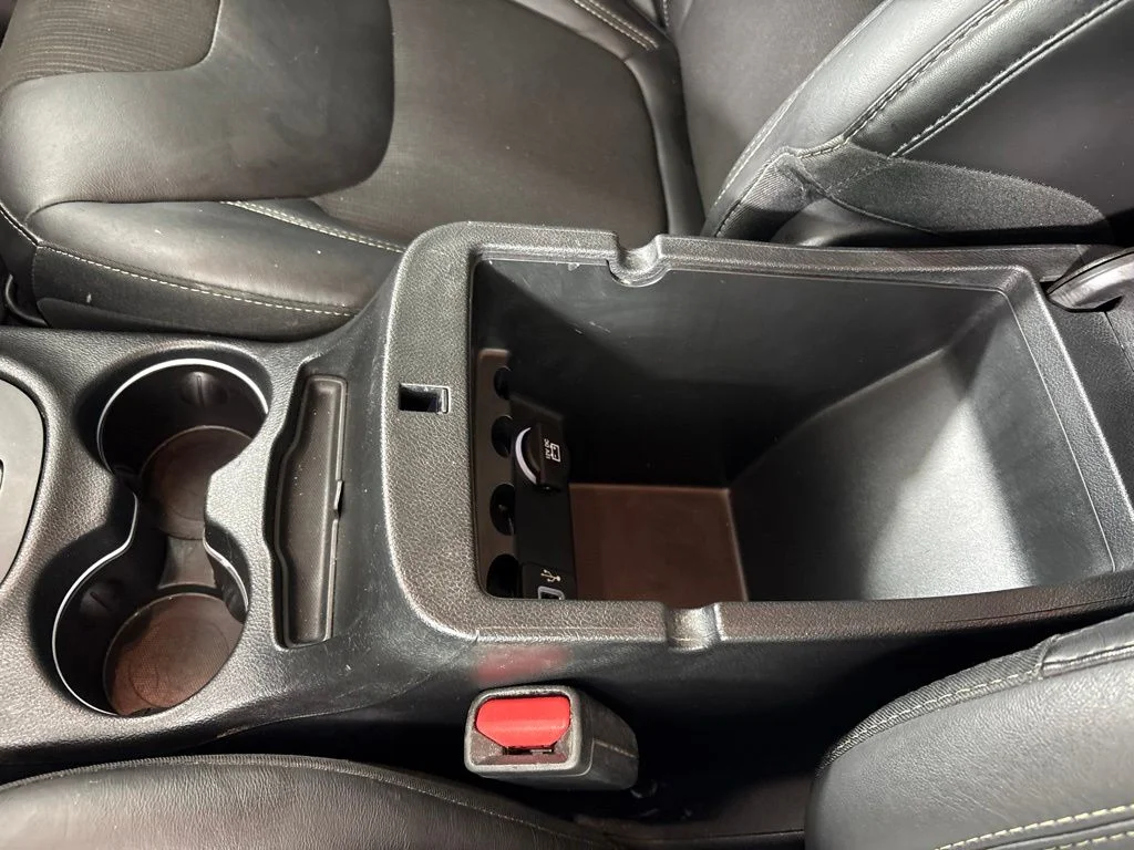 Used 2018 Blue Jeep Latitude Plus image 33