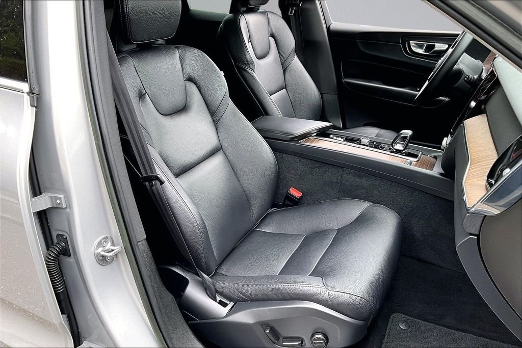 2023 Volvo XC60 Plus - Photo 7