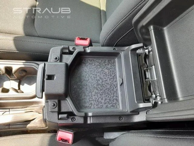 Used 2018 Punkn Metallic Clearcoat Jeep Sahara image 30