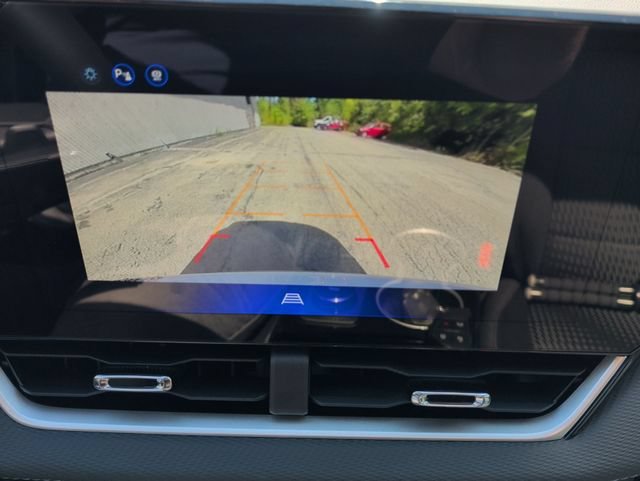 2027 Chevrolet Equinox LT - Photo 16