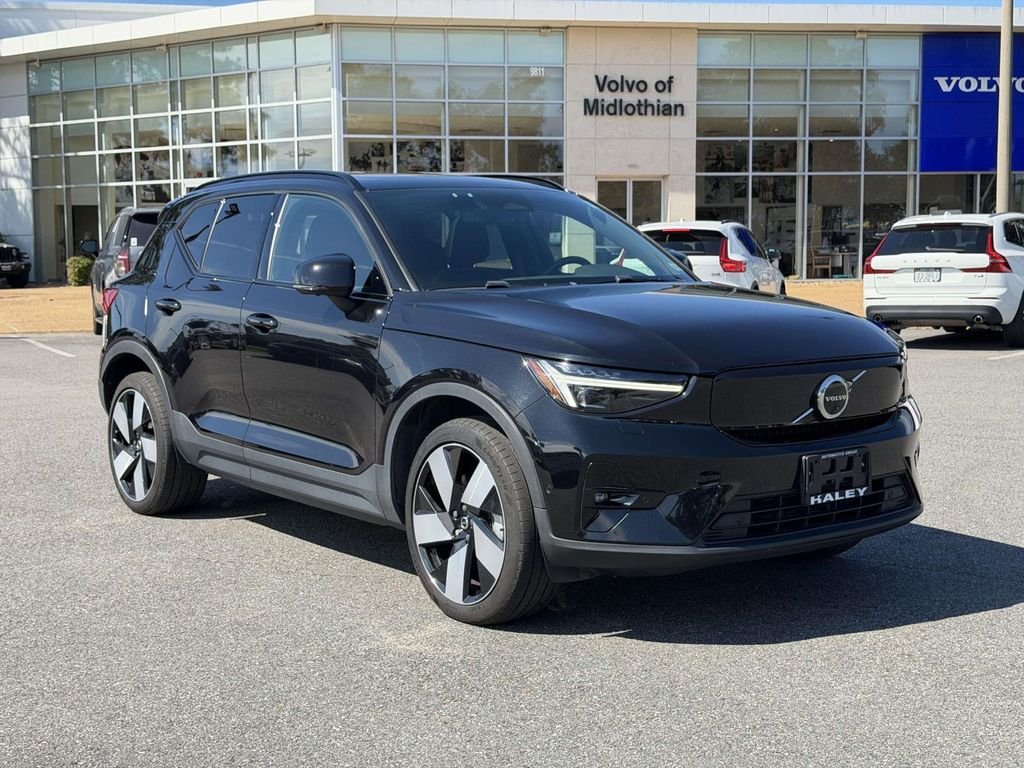 2023 Volvo XC40 Ultimate