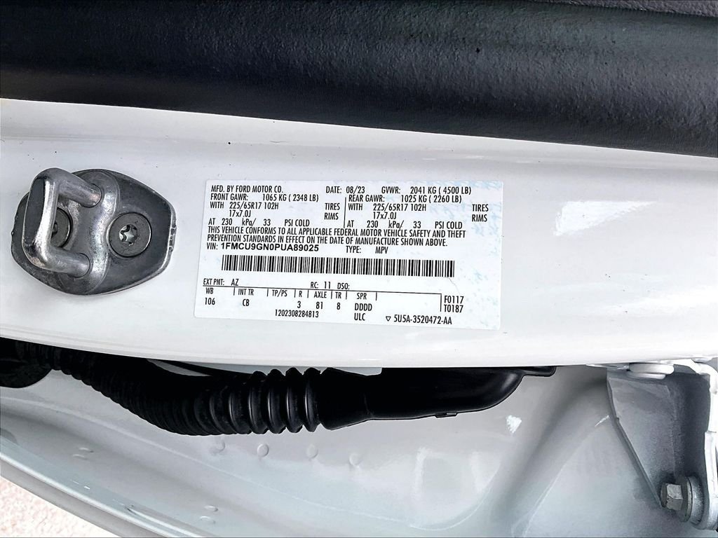 Used 2023 White Metallic Ford Active image 36