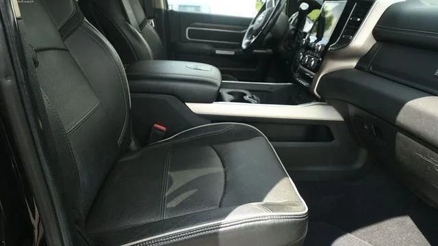 Certified Used 2019 Diamond Black Ram Laramie image 4