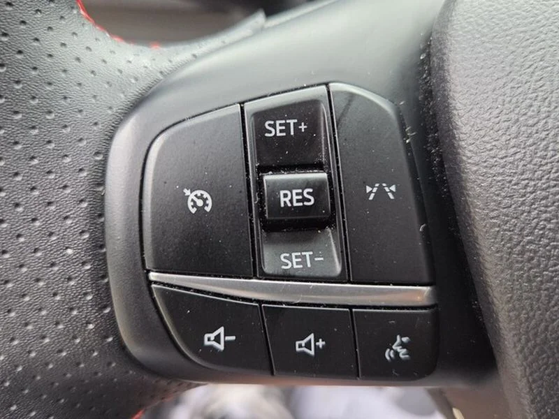 Used 2024 Agate Black Metallic Ford ST-Line image 24