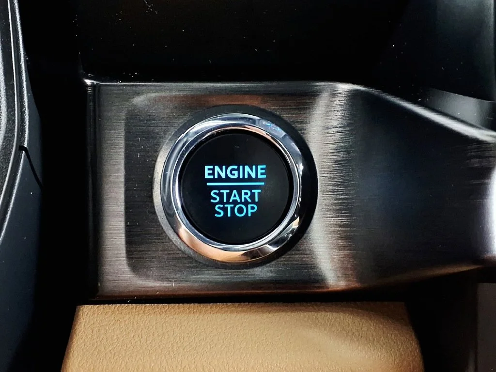 Used 2023 Black Ford Lariat image 16