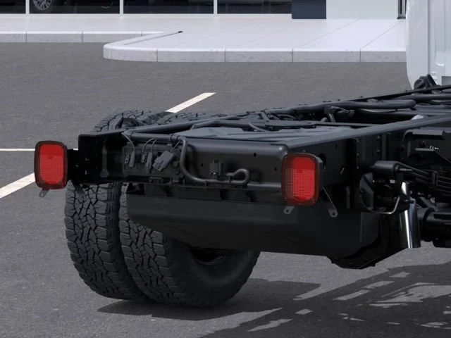 New 2026 Summit White GMC Pro image 11