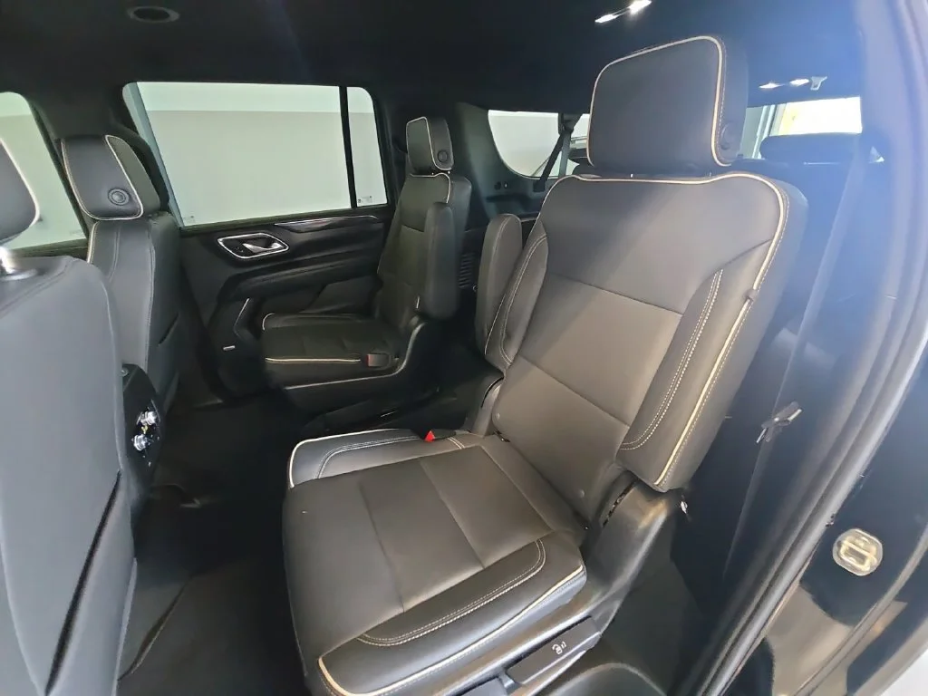 Certified Used 2022 ONYX BLACK GMC SLT image 28