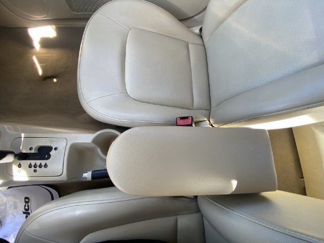 Used 2008 Yellow Volkswagen S image 19