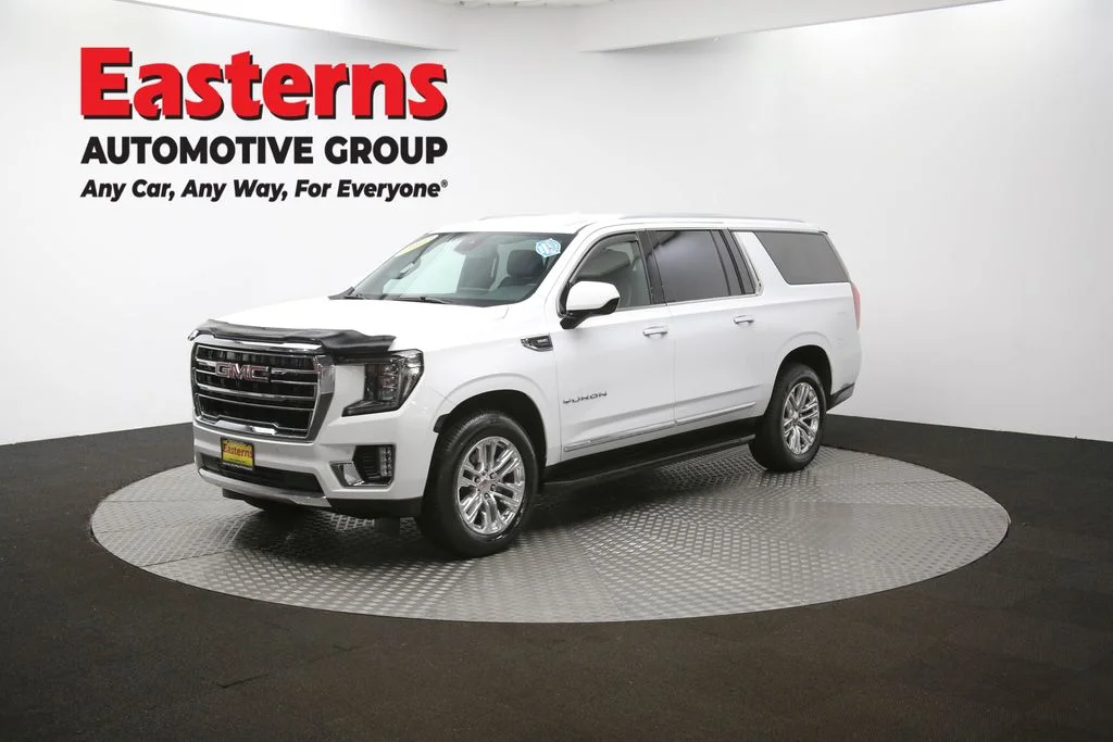 Used 2023 White GMC SLT image 60