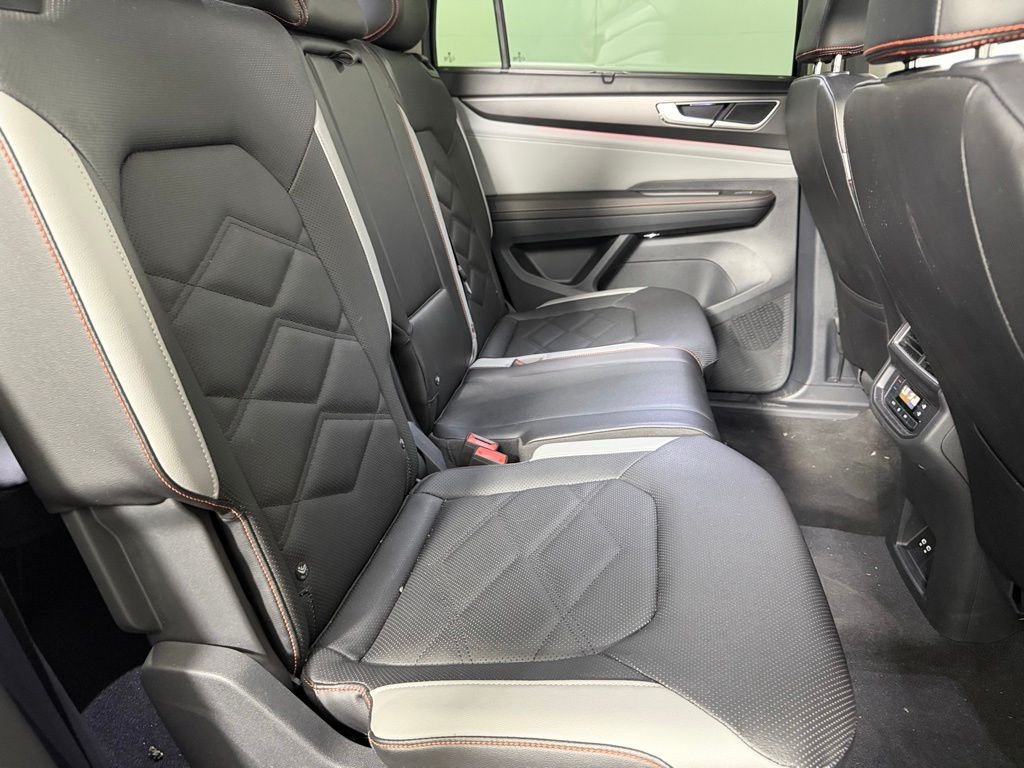 Used 2024 Gray Volkswagen 2.0T Peak Edition SE w/Technology image 31