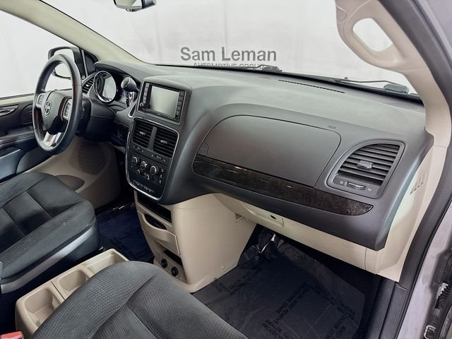 Used 2016 Silver Dodge SE image 29