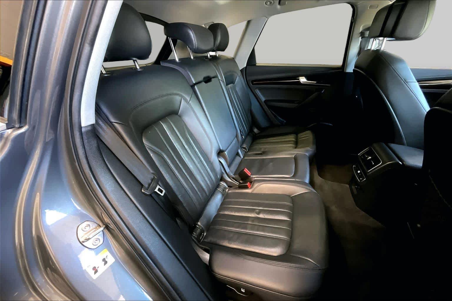 Used 2018 Monsoon Gray Metallic Audi Premium Plus image 20