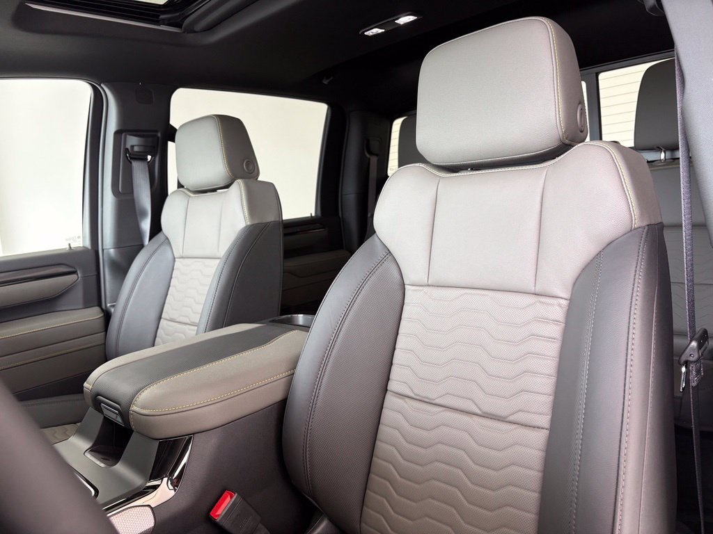 2026 Chevrolet Silverado 2500 HD ZR2 - Photo 36