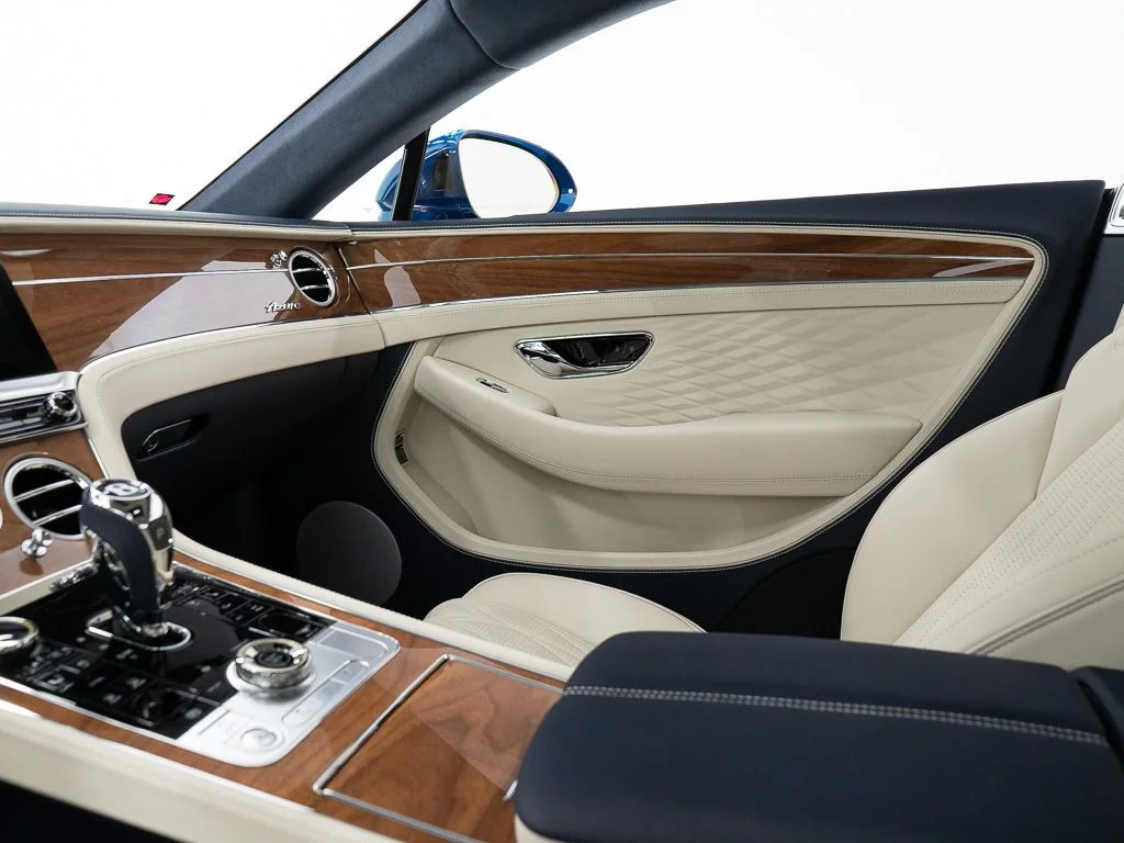 New 2026 Sequin Blue - by Mulliner Bentley Azure image 25