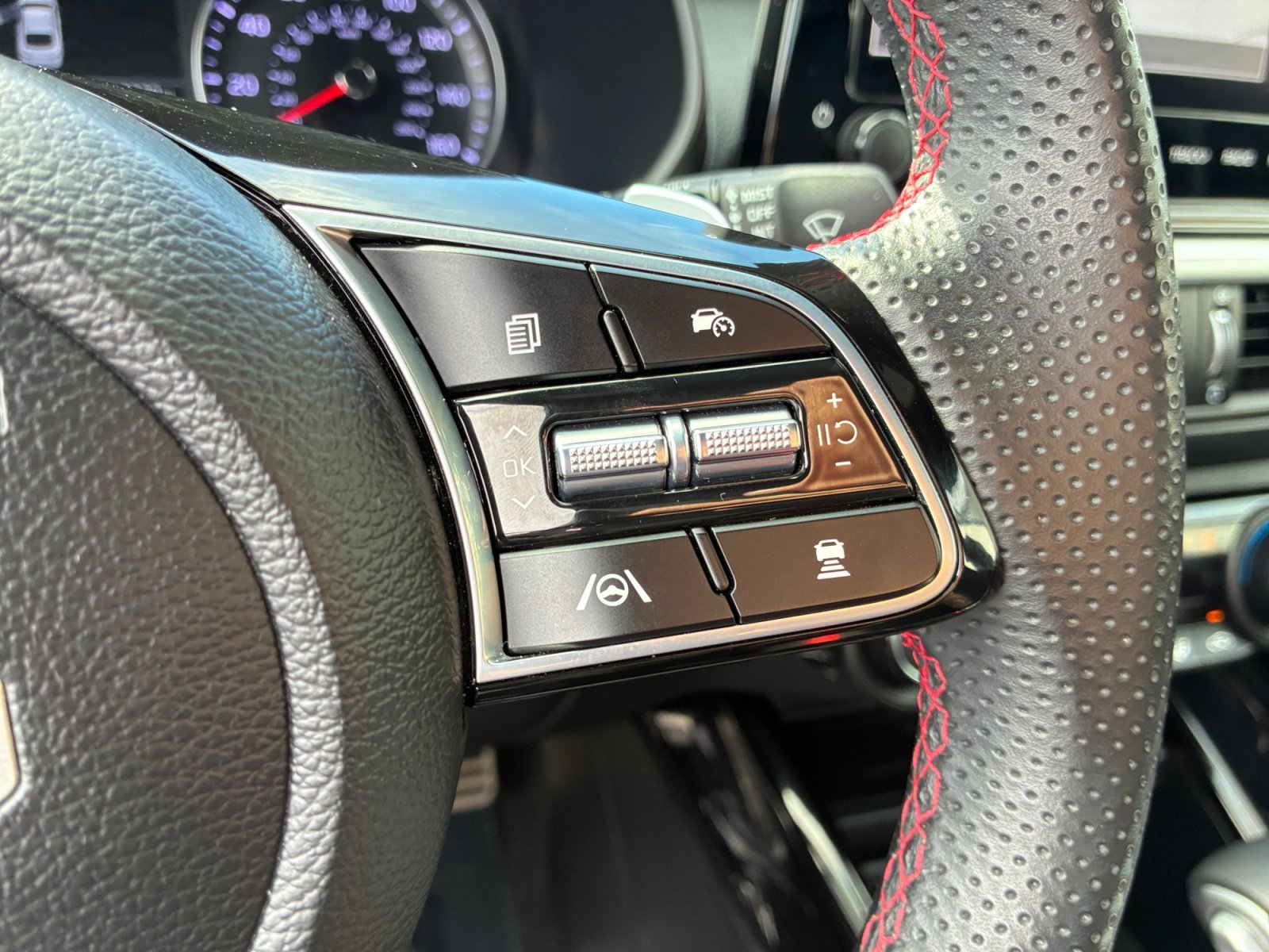 Used 2023 Gravity Gray Kia GT image 12