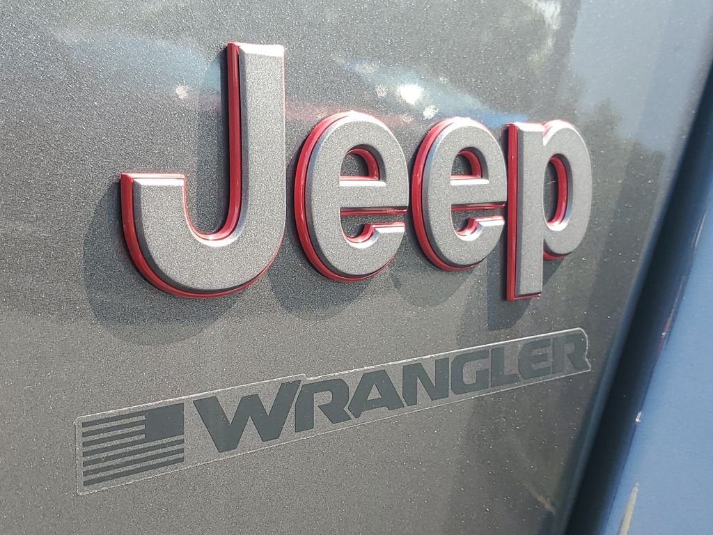 New 2026 Granite Crystal Metallic Clearcoat Jeep Rubicon X image 8