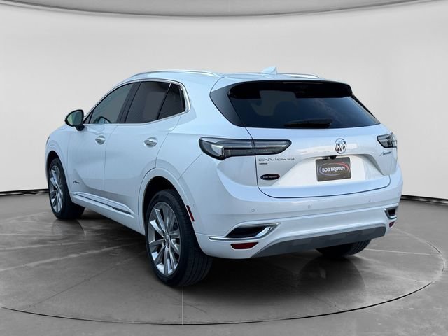 Used 2023 WHITE FROST TRICOAT Buick Avenir image 5