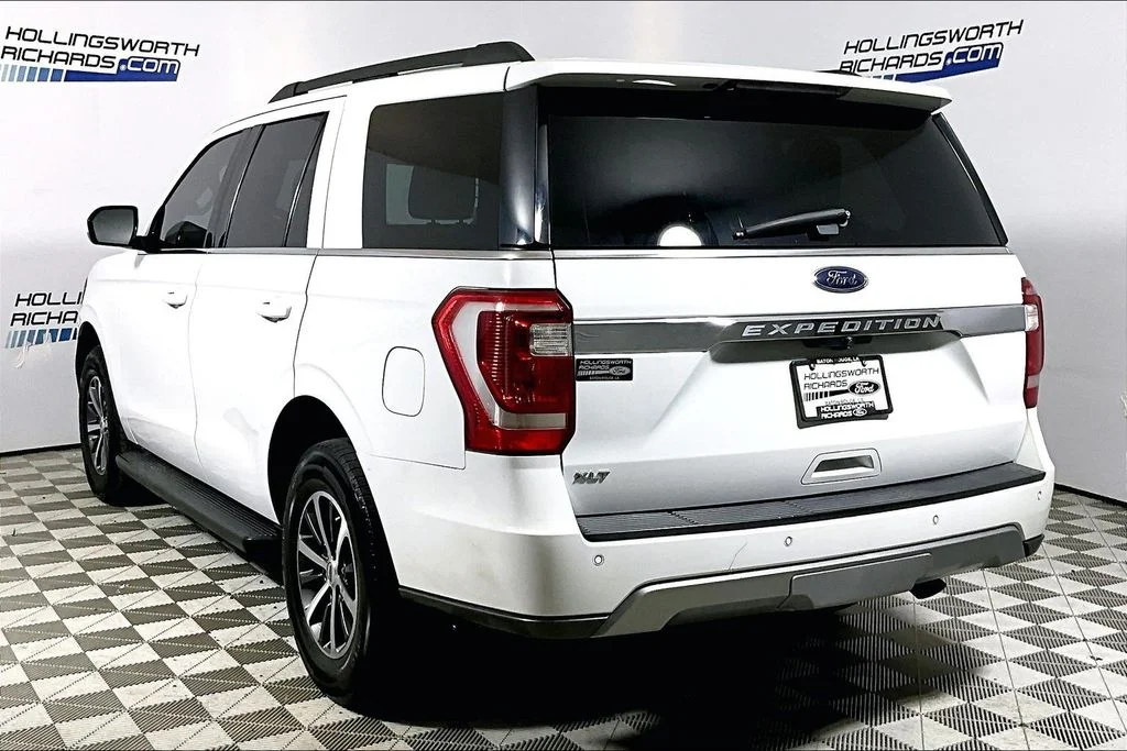 Certified Used 2021 Oxford White Ford XLT image 8