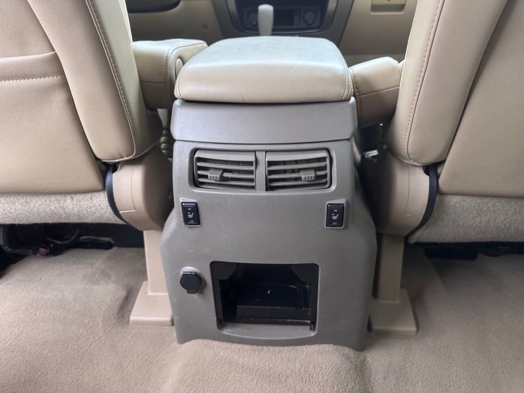 Used 2015 Pearl White Nissan Platinum image 37