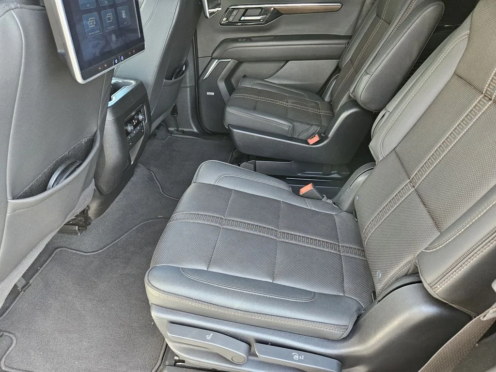 Used 2025 Beige Chevrolet High Country image 30