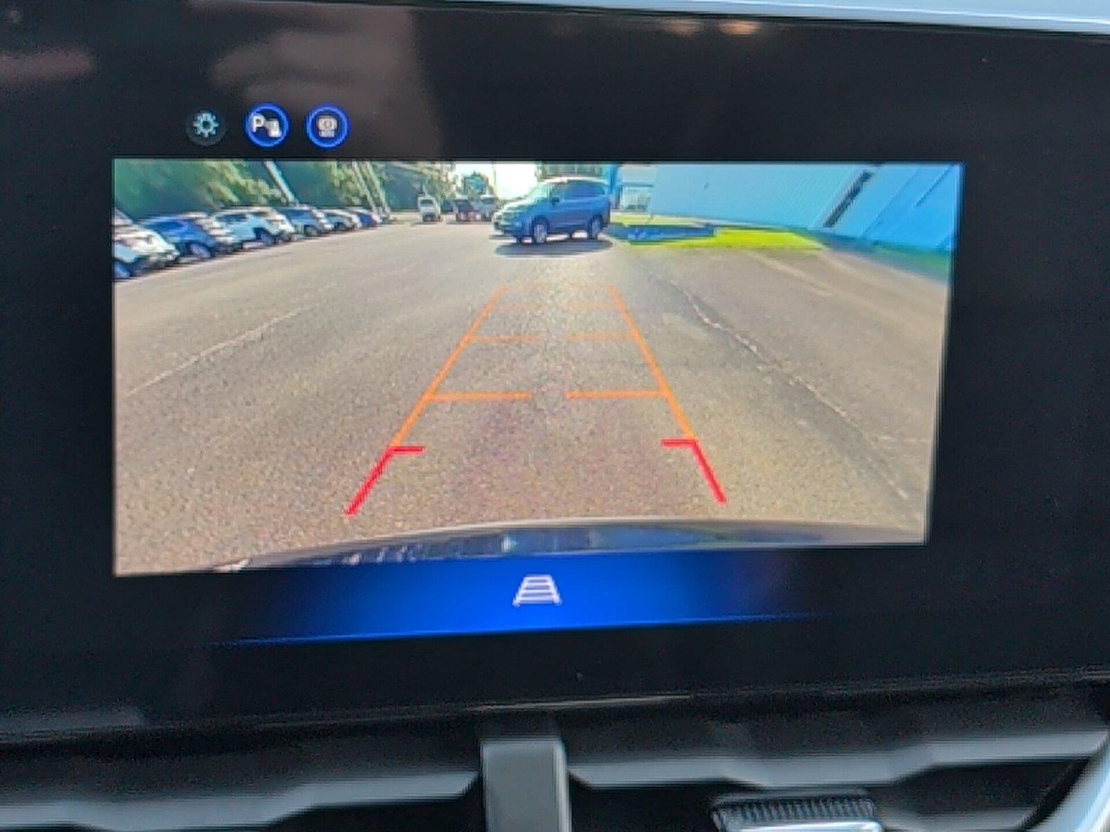 2027 Chevrolet Equinox LT - Photo 17