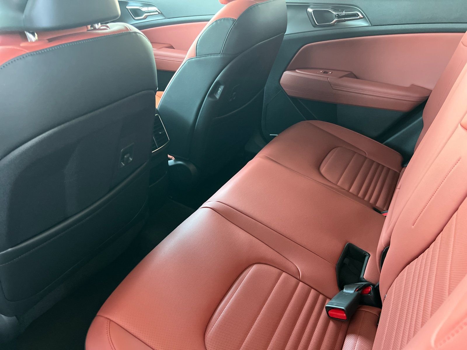 New 2026 Snow White Pearl Kia SX Prestige image 12