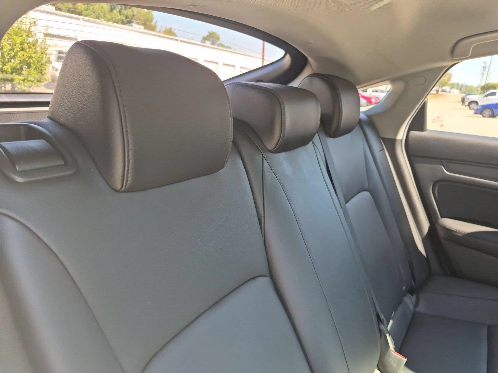 Used 2024 Platinum White Pearl Acura  image 32