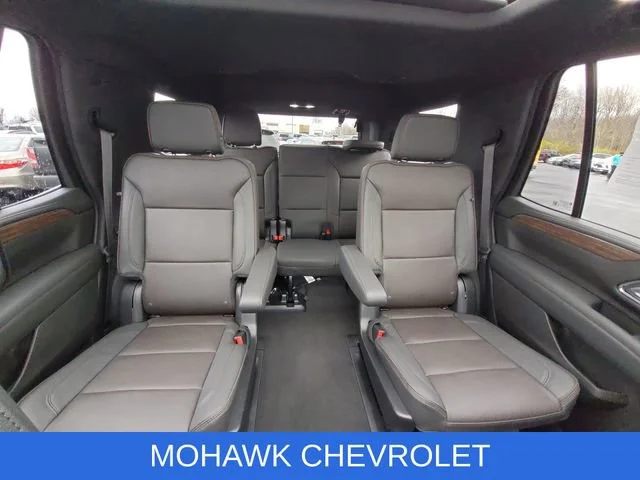 Used 2023 Black Chevrolet High Country image 15