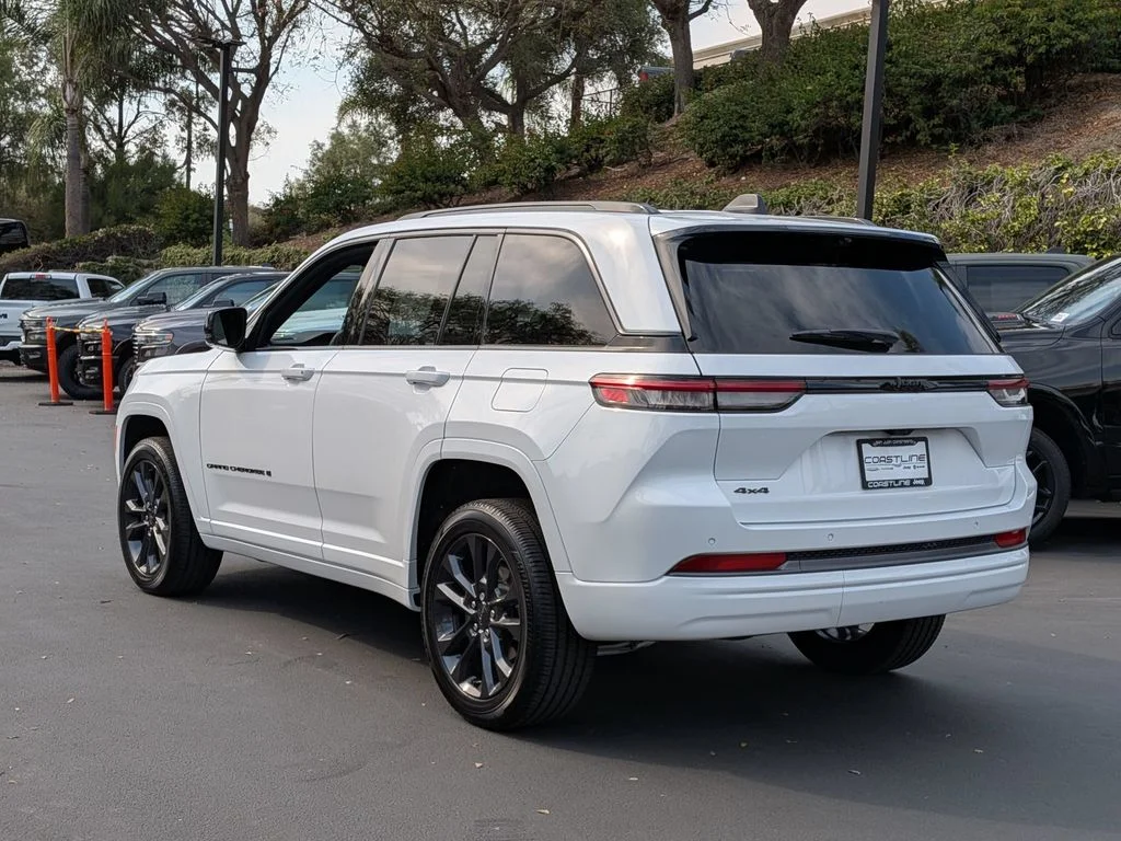 New 2026 Bright White Clearcoat Jeep Limited Reserve image 7