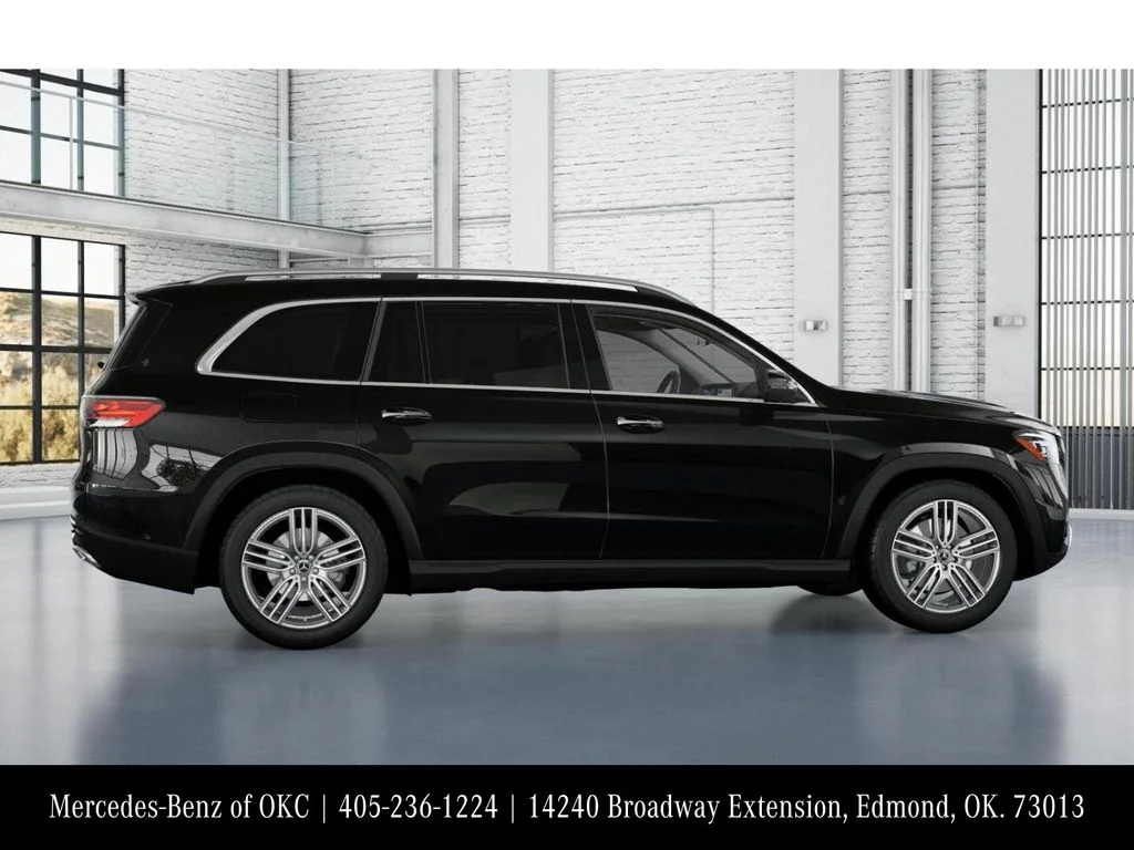 Used 2026 Black Mercedes-Benz GLS 450 image 17