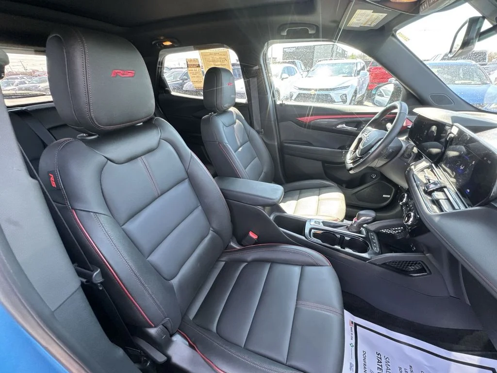 Used 2025 Blue Chevrolet RS image 25