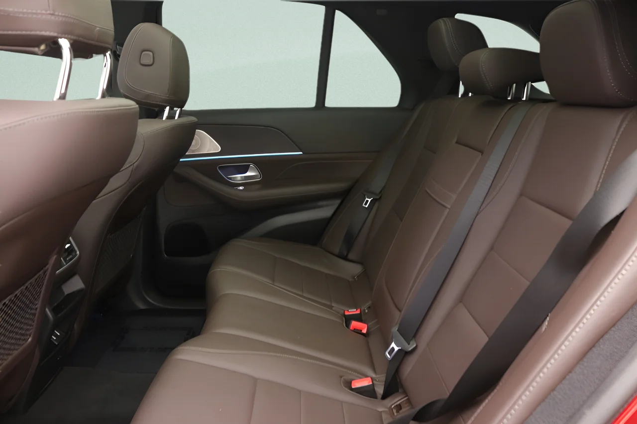 Certified Used 2023 Red Mercedes-Benz 450 4MATIC® AMG® Line Pkg image 31