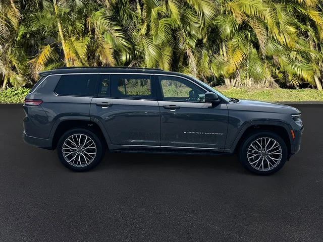 New 2026 Baltic Gray Metallic Clear-Coat Exterior Paint Jeep Summit image 3