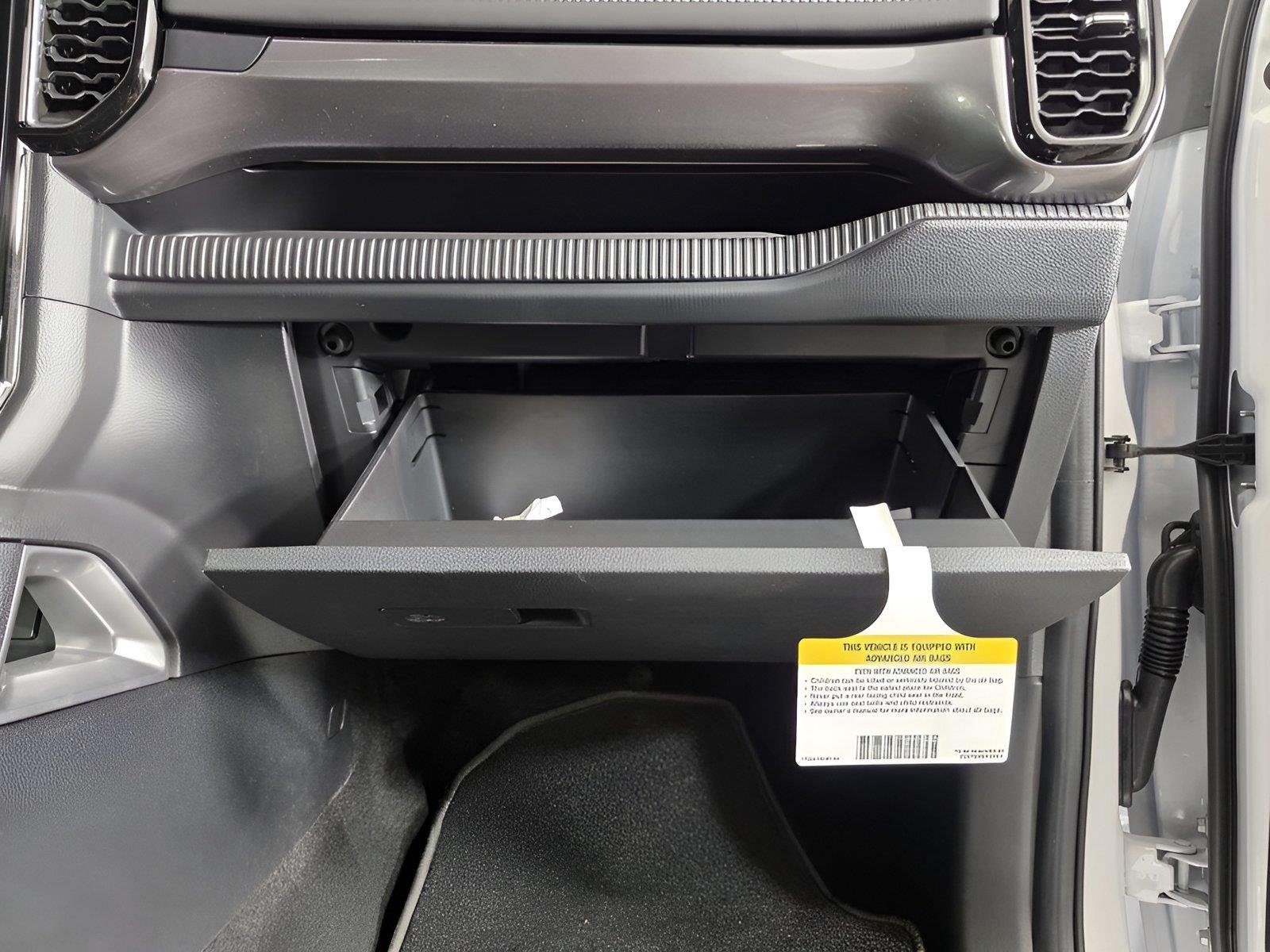 Used 2025 Oxford White Ford LARIAT image 29