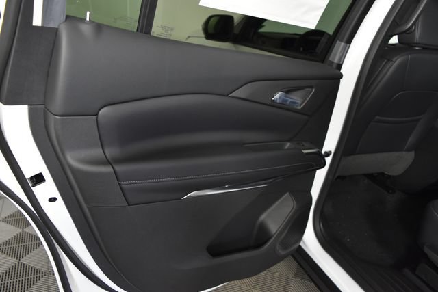 2027 Chevrolet Traverse LT - Photo 27