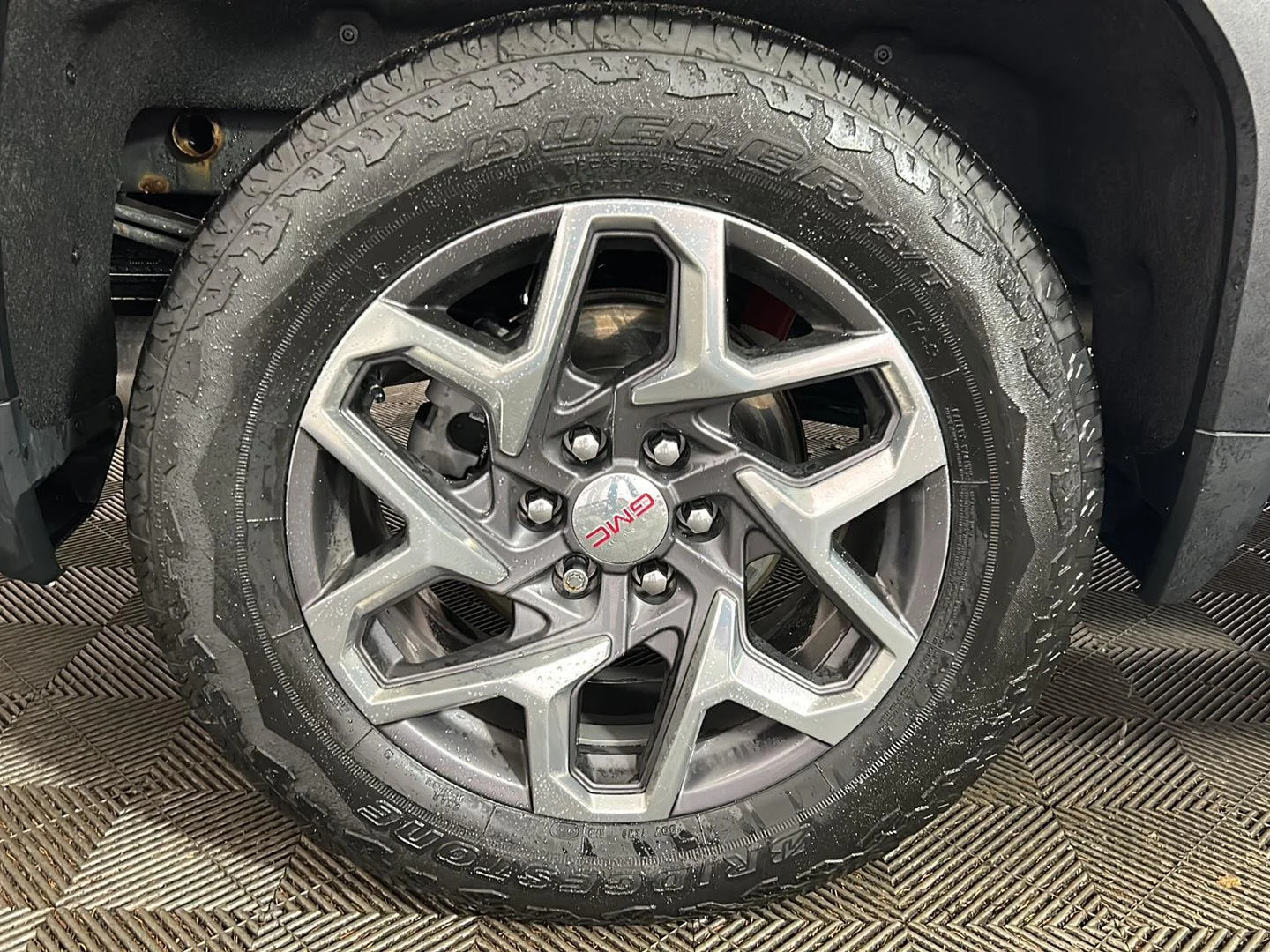 Used 2022 Titanium Rush Metallic GMC SLT image 2