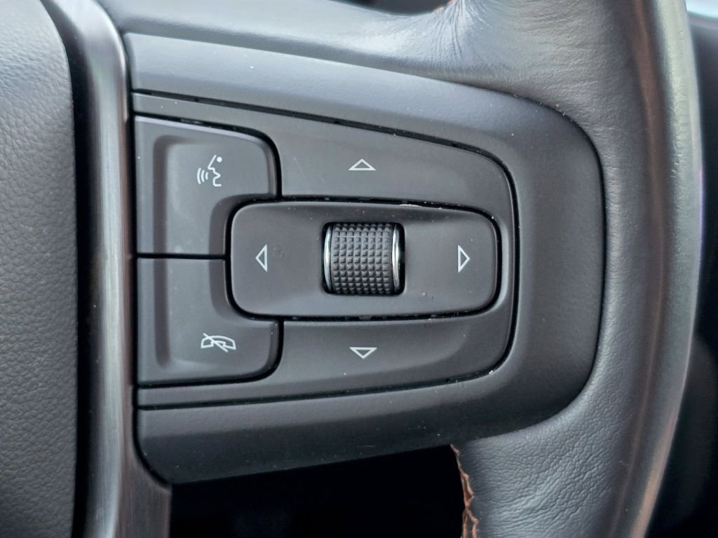 Used 2021 Summit White GMC AT4 image 16