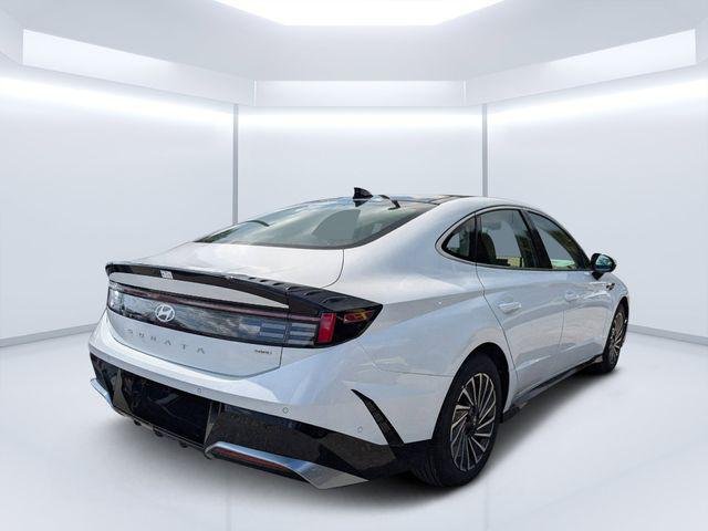 New 2024 White Hyundai Limited image 3