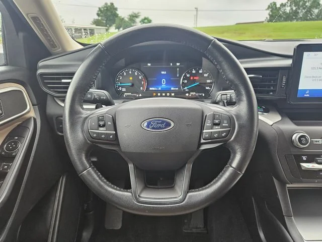 Used 2020 White Ford XLT image 14